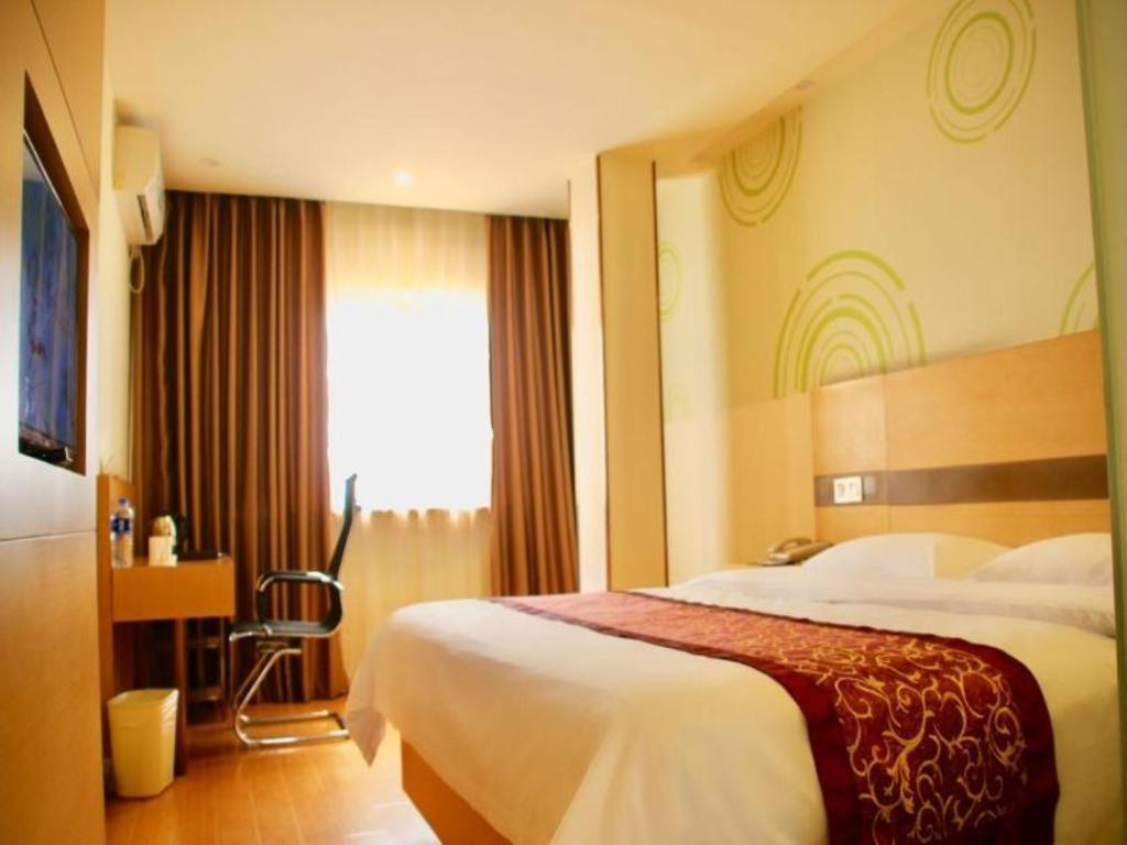 Greentree Inn Zhejiang Ningbo South Railway Station Express Hotel Extérieur photo