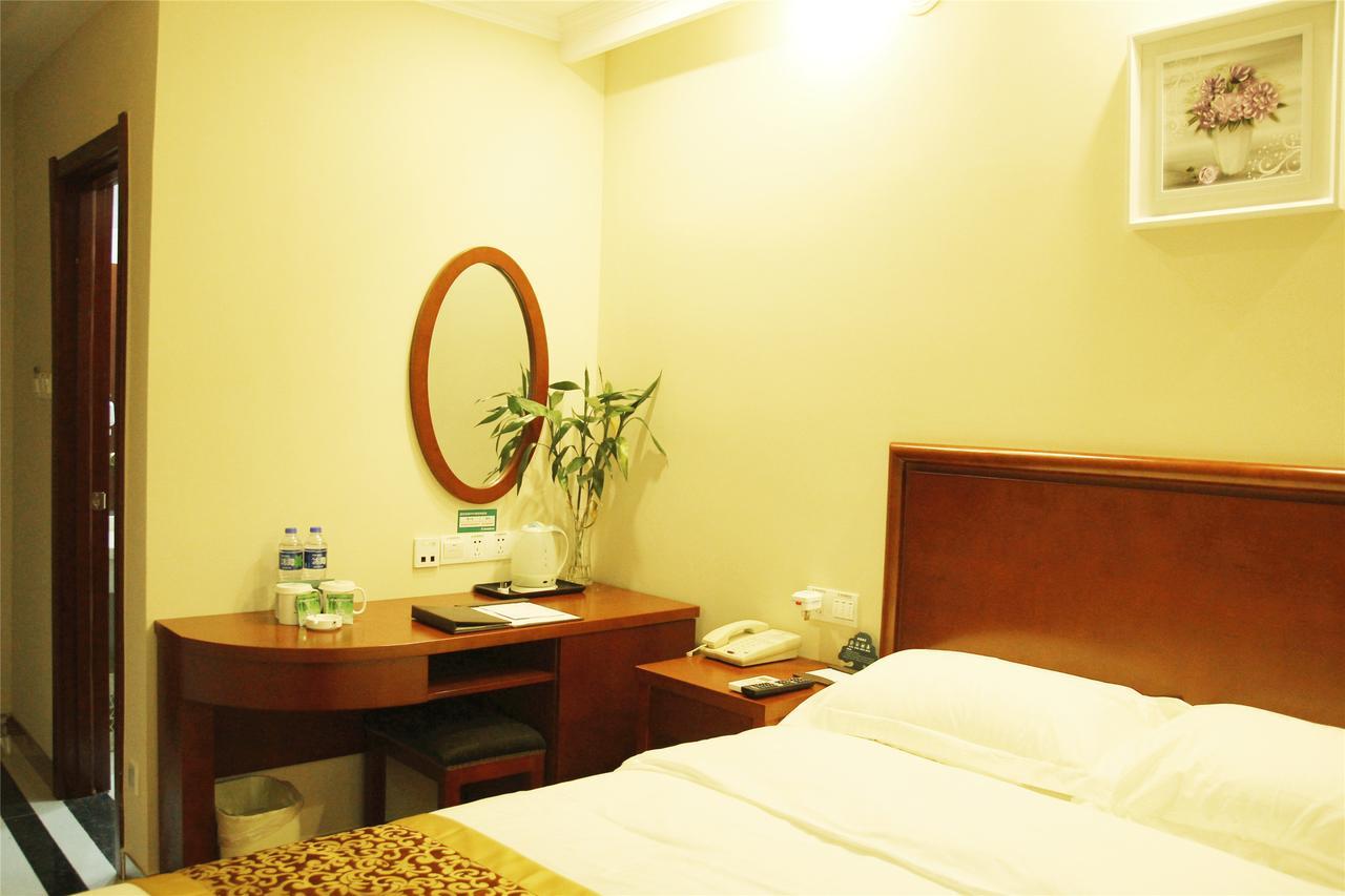 Greentree Inn Zhejiang Ningbo South Railway Station Express Hotel Extérieur photo