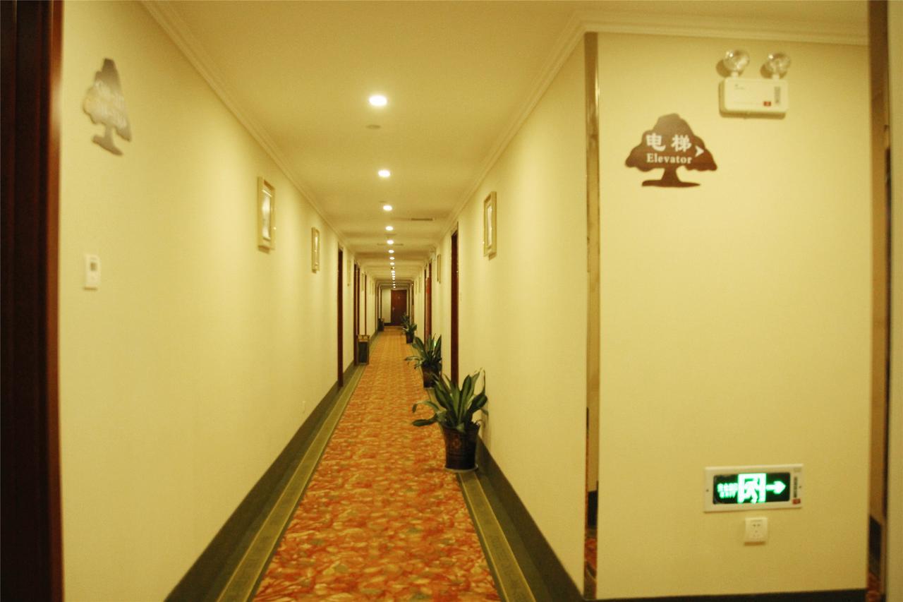 Greentree Inn Zhejiang Ningbo South Railway Station Express Hotel Extérieur photo